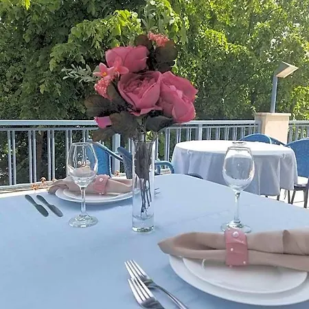 Hotel Sofia 4*