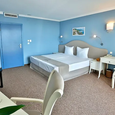 Sofia 4* Aranyhomok