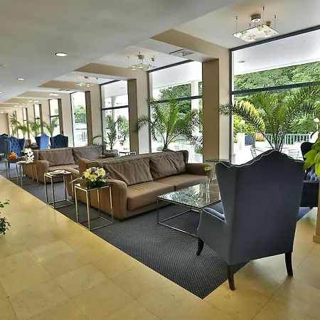 Hotel Sofia 4*