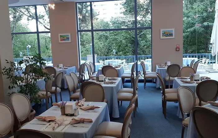 Sofia Золотые Пески